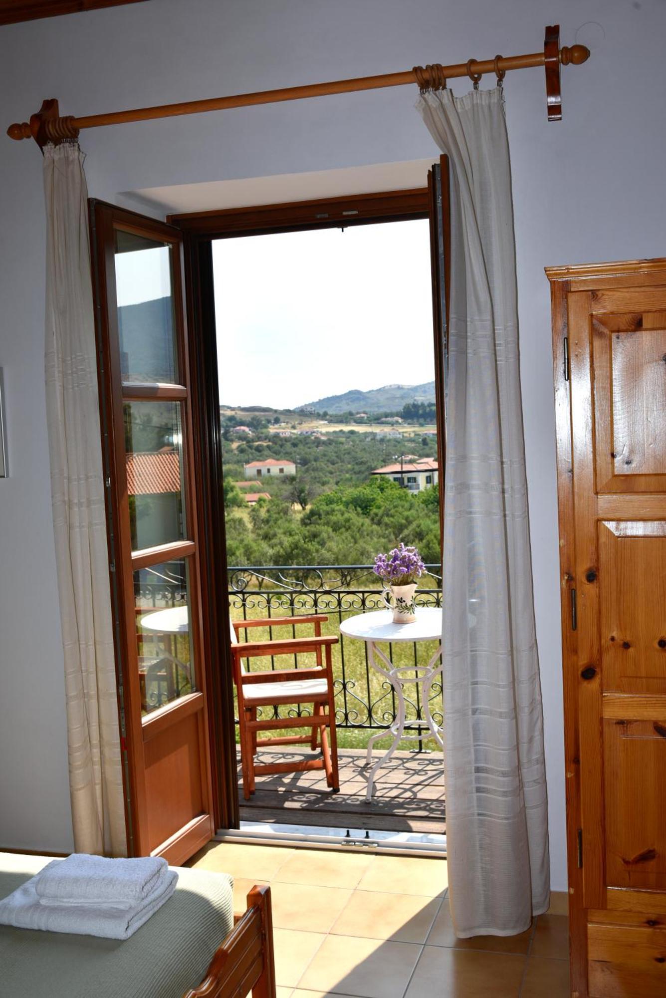 Evanthia Toroz Rooms & Studios Μήθυμνα Εξωτερικό φωτογραφία